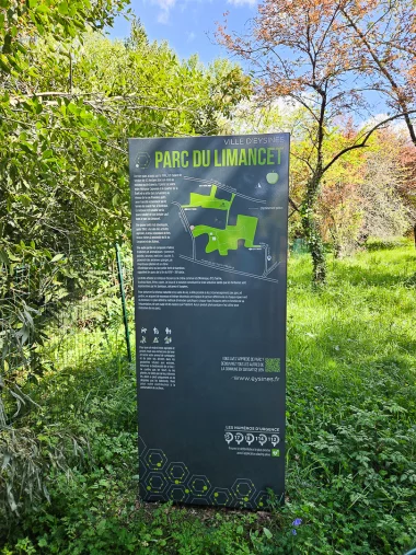 Parc du Limancet St Medard entree.